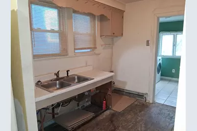 17 Langley Street, Fall River, MA 02720 - Photo 14