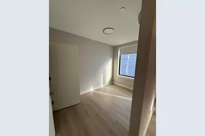 400 West Broadway #504, Boston, MA 02127 - Photo 4