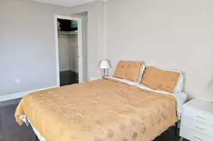 1029 Pleasant St, Worcester, MA 01602 - Photo 12