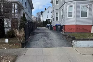 32-34 Tyndall, Providence, RI 02908 - Photo 4