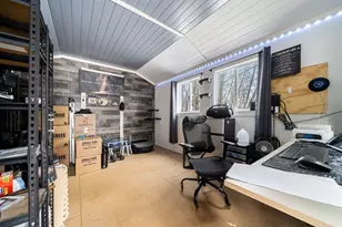 1 Democracy Dr, Amesbury, MA 01913 - Photo 32