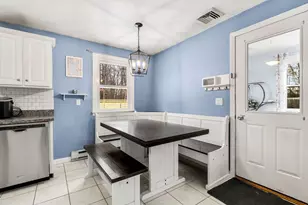 1 Democracy Dr, Amesbury, MA 01913 - Photo 8