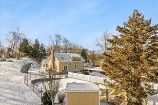 692 Elm St, Somerset, MA 02726 - Photo 28