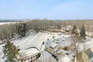 692 Elm St, Somerset, MA 02726 - Photo 34