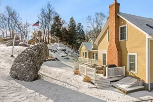 692 Elm St, Somerset, MA 02726 - Photo 26