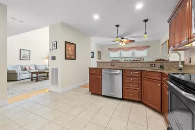 410 Salem St #1203, Wakefield, MA 01880 - Photo 4