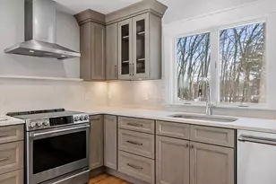 525 Lindell Ave, Leominster, MA 01453 - Photo 10