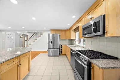 66 Brookline St, Newton, MA 02467 - Photo 8