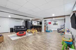 98 Cliffe Ave, Swansea, MA 02777 - Photo 16