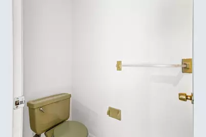 8 Shadowbrook Ln #39, Milford, MA 01757 - Photo 16