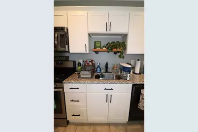 214 Church St, New Bedford, MA 02745 - Photo 10