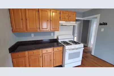 13 Ash St, Quincy, MA 02171 - Photo 10