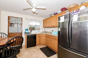 58 Bayview Ave, Fairhaven, MA 02719 - Photo 20