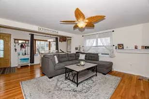 58 Bayview Ave, Fairhaven, MA 02719 - Photo 10
