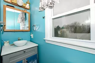 58 Bayview Ave, Fairhaven, MA 02719 - Photo 18