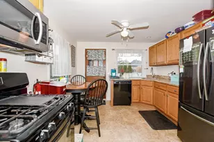 58 Bayview Ave, Fairhaven, MA 02719 - Photo 20