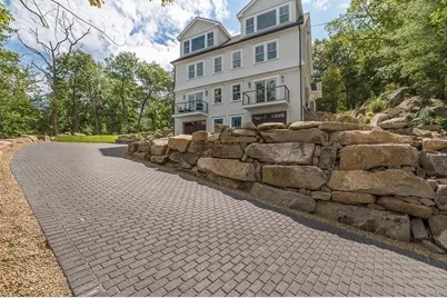 5 Samoset Rd #B, Gloucester, MA 01930 - Photo 2