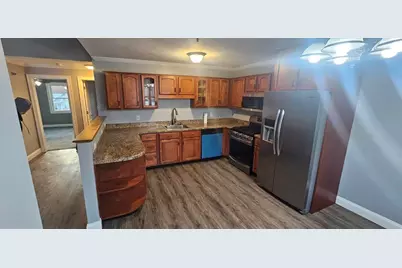 94 Tennis Plaza Rd #1, Dracut, MA 01826 - Photo 2