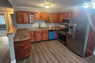 94 Tennis Plaza Rd, Dracut, MA 01826 - Photo 2