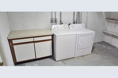 94 Tennis Plaza Rd #1, Dracut, MA 01826 - Photo 8