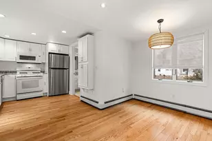 5 I St, Newburyport, MA 01950 - Photo 16