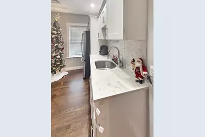 26 Elder St #2, Boston, MA 02125 - Photo 8