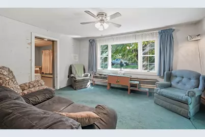 2 S Willow St, Adams, MA 01220 - Photo 8