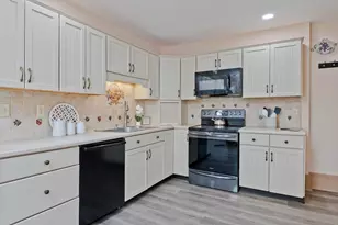 53 Chilson St, Springfield, MA 01118 - Photo 22