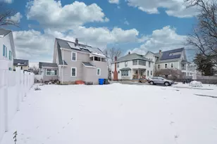 53 Chilson St, Springfield, MA 01118 - Photo 6