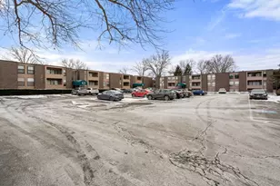 24 Shrewsbury Green Dr, Shrewsbury, MA 01545 - Photo 20