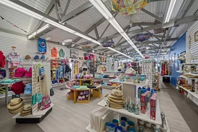 574 Main St, Barnstable, MA 02601 - Photo 10