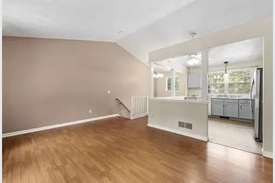 305 Raymond Road, Plymouth, MA 02360 - Photo 10