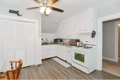 90 Dean Ave #2, Franklin, MA 02038 - Photo 2