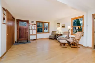 191 Cherry Hill Dr, Seekonk, MA 02771 - Photo 8