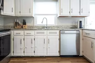 134 Lukasik St, Chicopee, MA 01020 - Photo 12