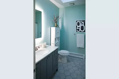 23 Chestnut St #5, Chelsea, MA 02150 - Photo 8