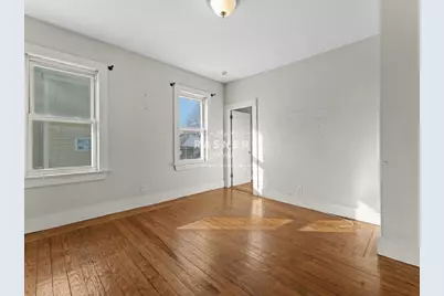 31 Moore St #31, Somerville, MA 02144 - Photo 2