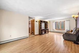 5 N Rexhame St, Billerica, MA 01862 - Photo 4