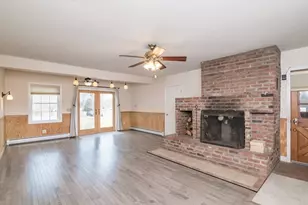 89 Potwine Ln, Amherst, MA 01002 - Photo 4