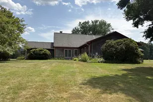 89 Potwine Ln, Amherst, MA 01002 - Photo 1