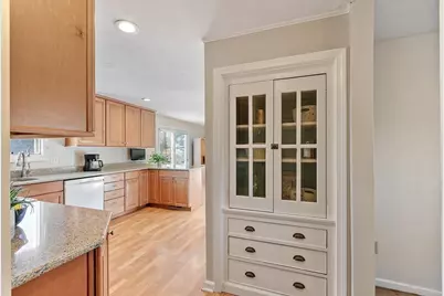 26 Fairway Cir #26, Natick, MA 01760 - Photo 4