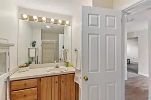 26 Fairway Cir, Natick, MA 01760 - Photo 16