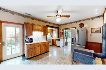 654 Main Street, Watertown, MA 02472 - Photo 4