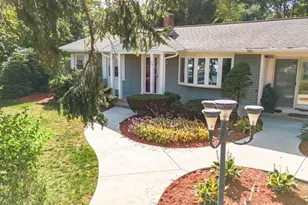 23 Colonial Way, Rehoboth, MA 02769 - Photo 2