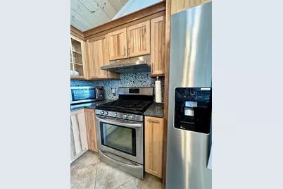 12 Ripley St, Somerset, MA 02725 - Photo 10