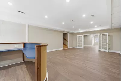 70 Wilbur St #5, Lowell, MA 01851 - Photo 8