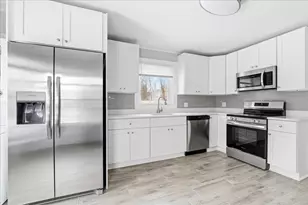 135 Bank St, Abington, MA 02351 - Photo 10