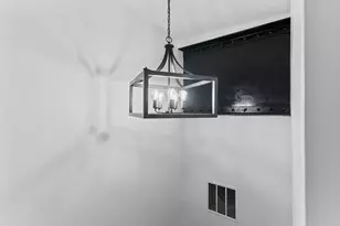 280 Essex St, Lawrence, MA 01840 - Photo 14