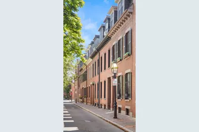 33 Lawrence St #Penthouse, Boston, MA 02116 - Photo 38