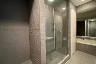 33 Lawrence St, Boston, MA 02116 - Photo 32